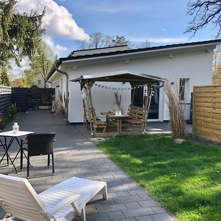 GartenLoft mit Outdoor Whirlpool und Garten Petershagen-Eggersdorf Exterior foto