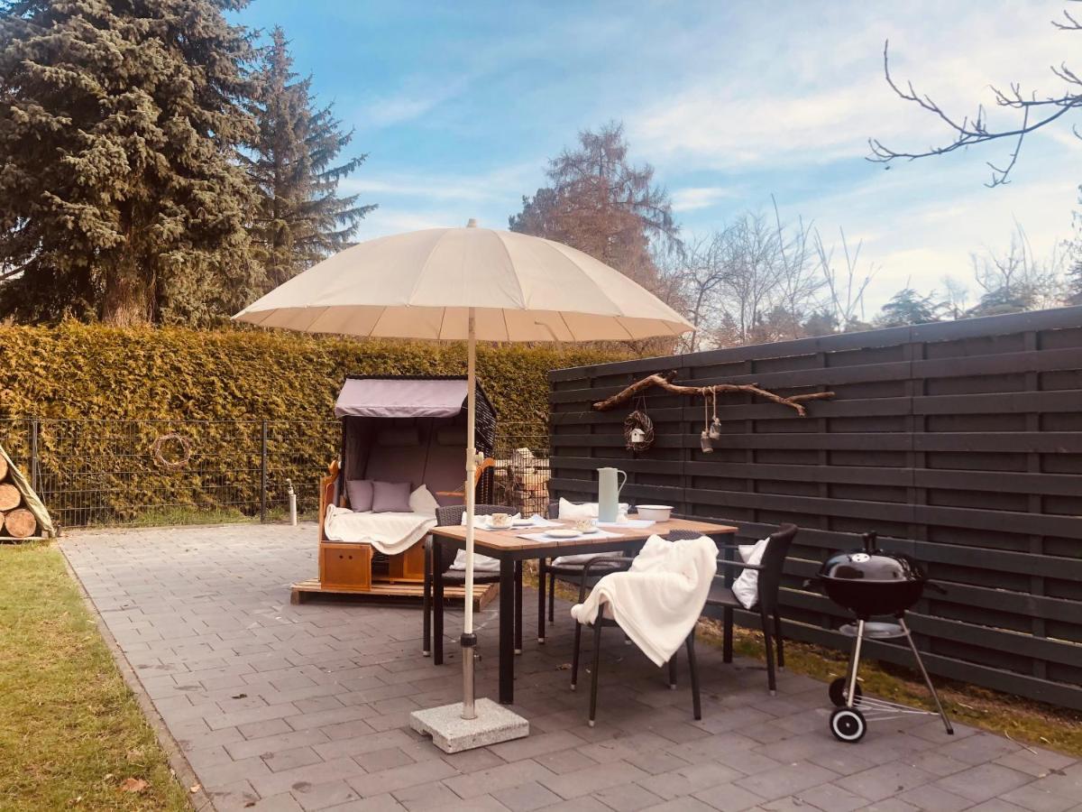 GartenLoft mit Outdoor Whirlpool und Garten Petershagen-Eggersdorf Exterior foto