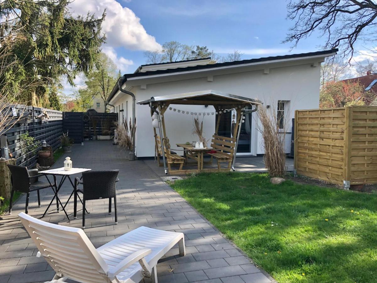 GartenLoft mit Outdoor Whirlpool und Garten Petershagen-Eggersdorf Exterior foto